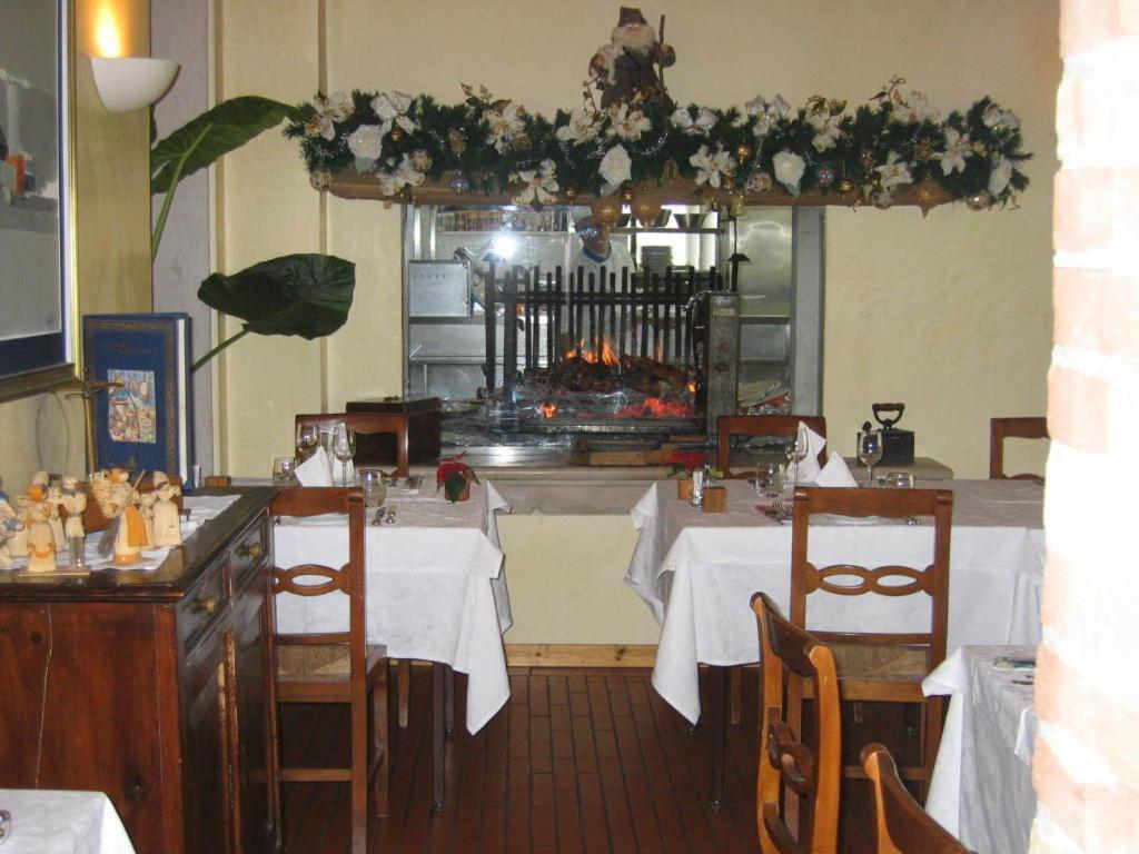 Hotel Del Parco Ristorante Loris Pieve di Soligo Bagian luar foto